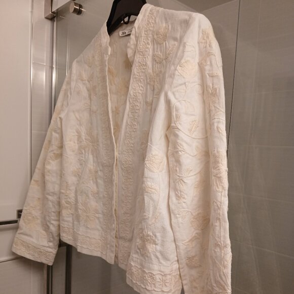ZARA  Embroidered Cream Jacket - Picture 9 of 12